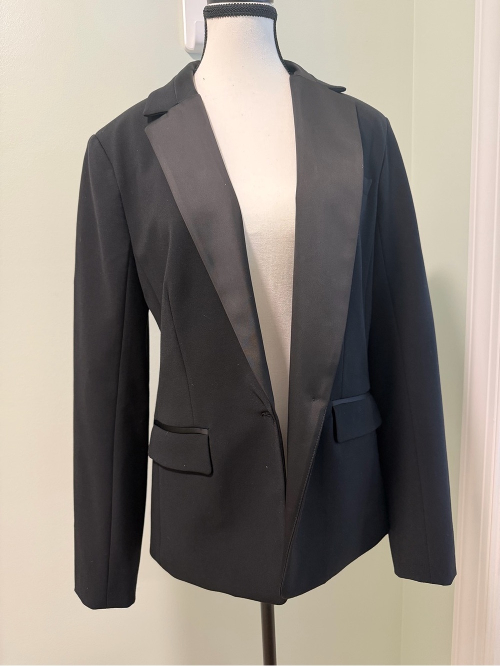 Bailey 44 Black Jacket with Pinstripe Lining